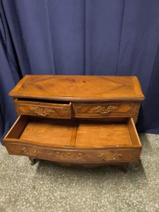 Cómoda Antigua Luis XV