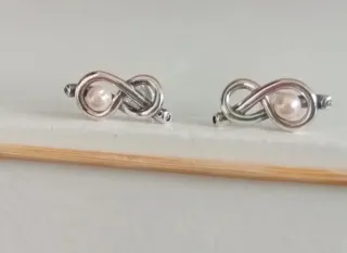 Pendientes Nudo Infinito Perla Rosa Plata