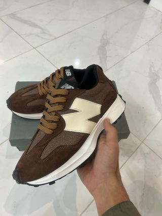 New Balance 327 Castanho