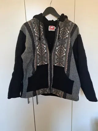 Chaqueta Artesanal Lana hecha en Ecuador