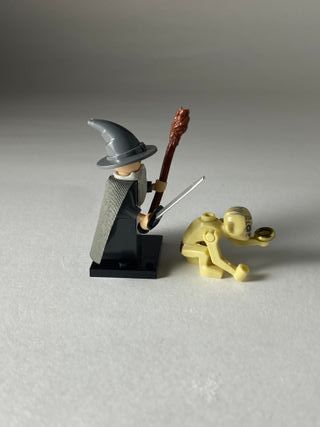 Gandalf the grey and Gollum - Figurine Type Lego