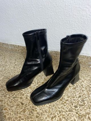 Botas negras de tacón