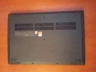 Portátil Lenovo IdeaPad 3 Negro