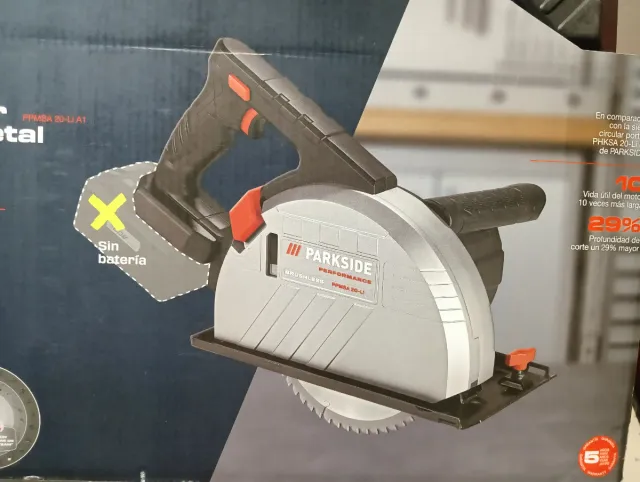 Sierra Circular Parkside 20V per Metallo