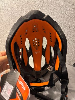 Casco de bicicleta negro