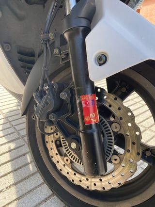 Kymco K-XCT 125i Blanca