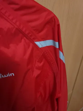 Chaqueta cortavientos Btwin roja hombre Talla XL