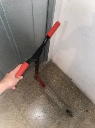 Patinete infantil Mistral rojo y negro