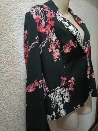Chaqueta floral mujer