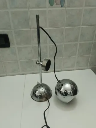 Lampada da tavolo vintage metallo anni 60-70