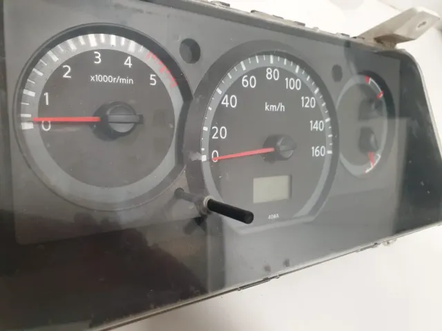 Cuadro instrumentos Nissan Cabstar
