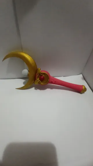 Cetro Lunar Sailor Moon Pintado