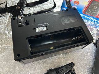 Rádio Portátil Waxiba XB-401C AM/FM/SW