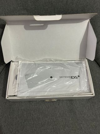 Nintendo DSi Negra Completa (Pantallas mejoradas)
