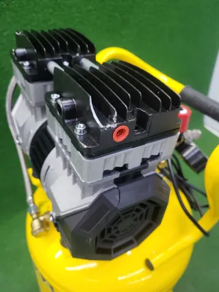 Compresor Stanley SXCMS1350VE Muy Silencioso 50L