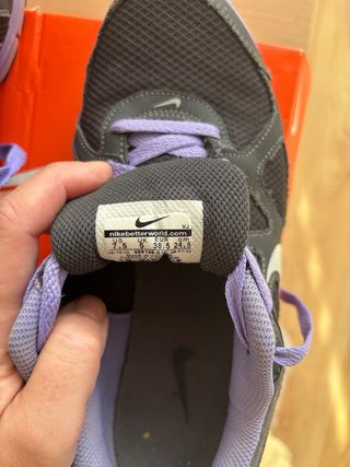 Zapatillas Nike Gris y Morado