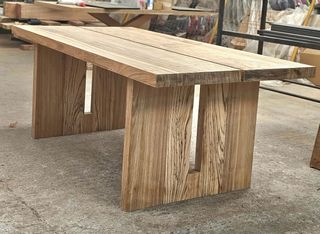 Tavolo da pranzo in legno massello