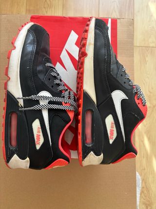 Zapatillas Nike Air Max Negras y Rojas