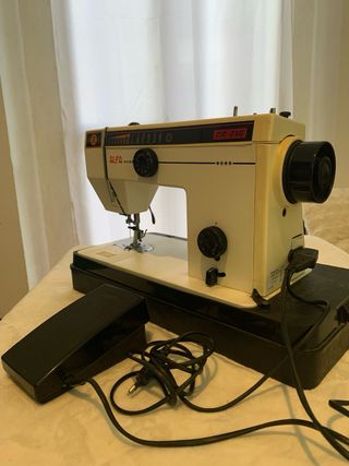 Máquina de coser Alfa Zig-Zag