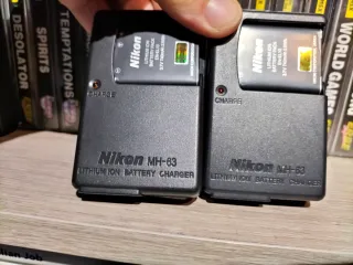 Caricabatterie per fotocamere digitali Sony, Nikon, Casio