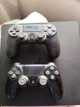 Consola PS4 Slim Edición Limitada Negra