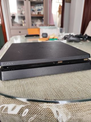 Consola PS4 Slim Edición Limitada Negra