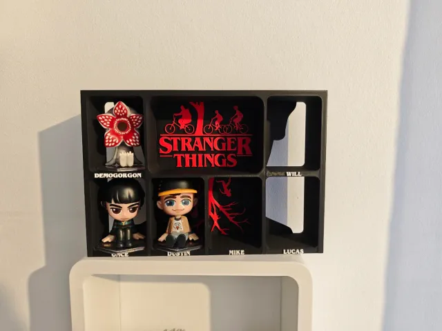 ELEVEN - Estantería Coleccionista Stranger Things