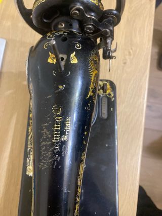 Máquina de coser antigua Singer