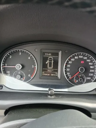 Volkswagen Touran 2011