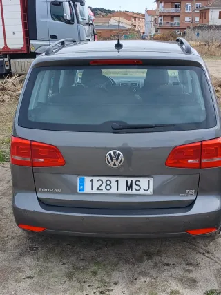 Volkswagen Touran 2011