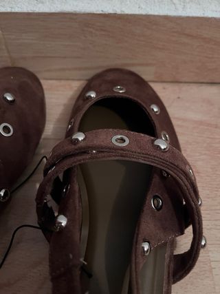 Manoletinas Lefties Marrones Tachuelas