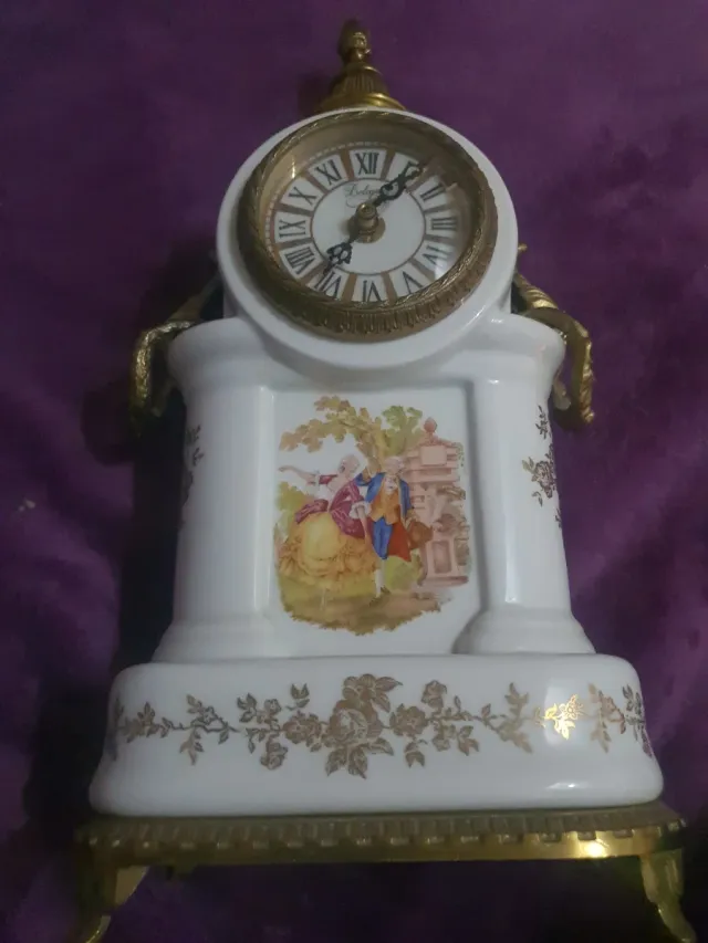 Orologio da tavolo in porcellana e bronzo