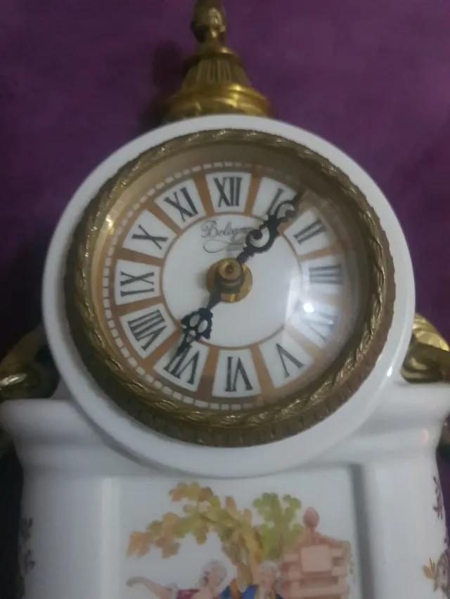 Orologio da tavolo in porcellana e bronzo