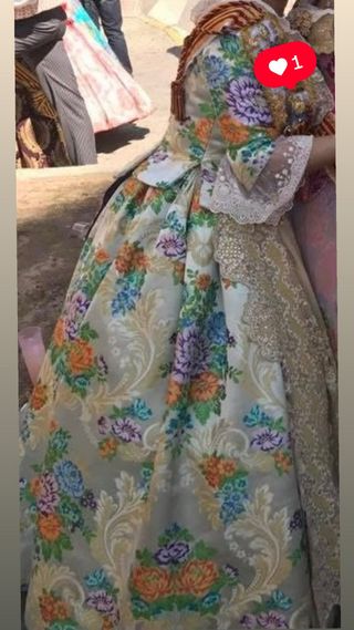 Traje de Fallera