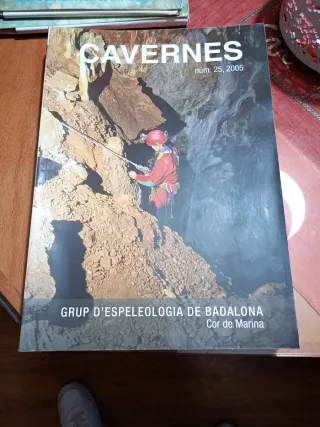 Revista Cavernes núm. 25, 2005 espeleologia