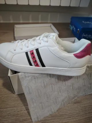 Zapatillas blancas talla 41 sin estrenar