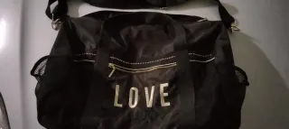 Borsone Lui Jo nero con scritta LOVE