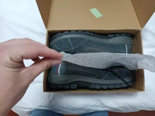 Zapatos de seguridad WÜRTH grises y rojos