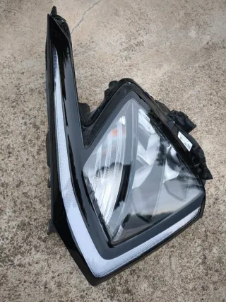 Faro Izquierdo KIA SPORTAGE año 2021-2025