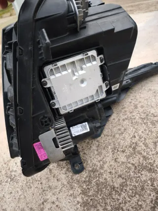 Faro Izquierdo KIA SPORTAGE año 2021-2025