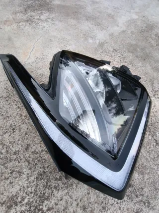 Faro Izquierdo KIA SPORTAGE año 2021-2025