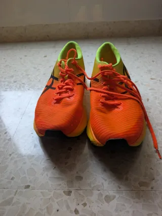 Zapatillas Asics Placa Carbon Competición