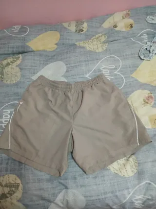 Pantalón corto beige