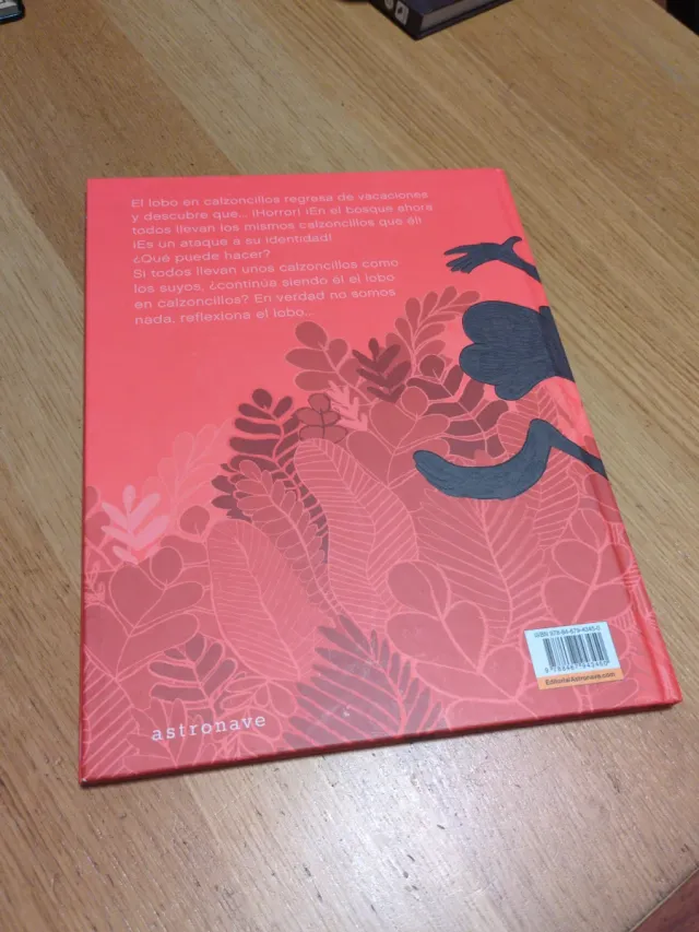 El Lobo en calzoncillos 5. ¡Ahora en pantalones!