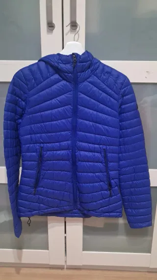 Chaqueta azul Decathlon con capucha