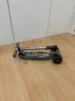 Patinete Maxi Micro Gris Grafito LED