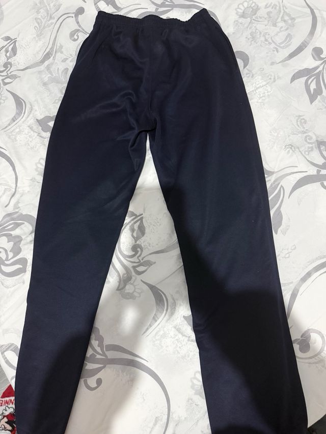 Pantalones de EF del colegio Pureza De María.