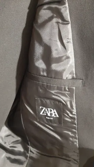 Traje negro chico  Zara Talla M