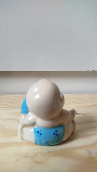 Statuetta Bambino con Biberon Ceramica