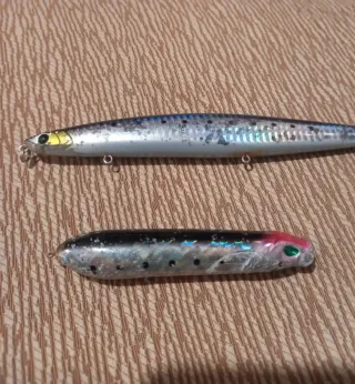 Lote de pesca: señuelos, bombetas y más